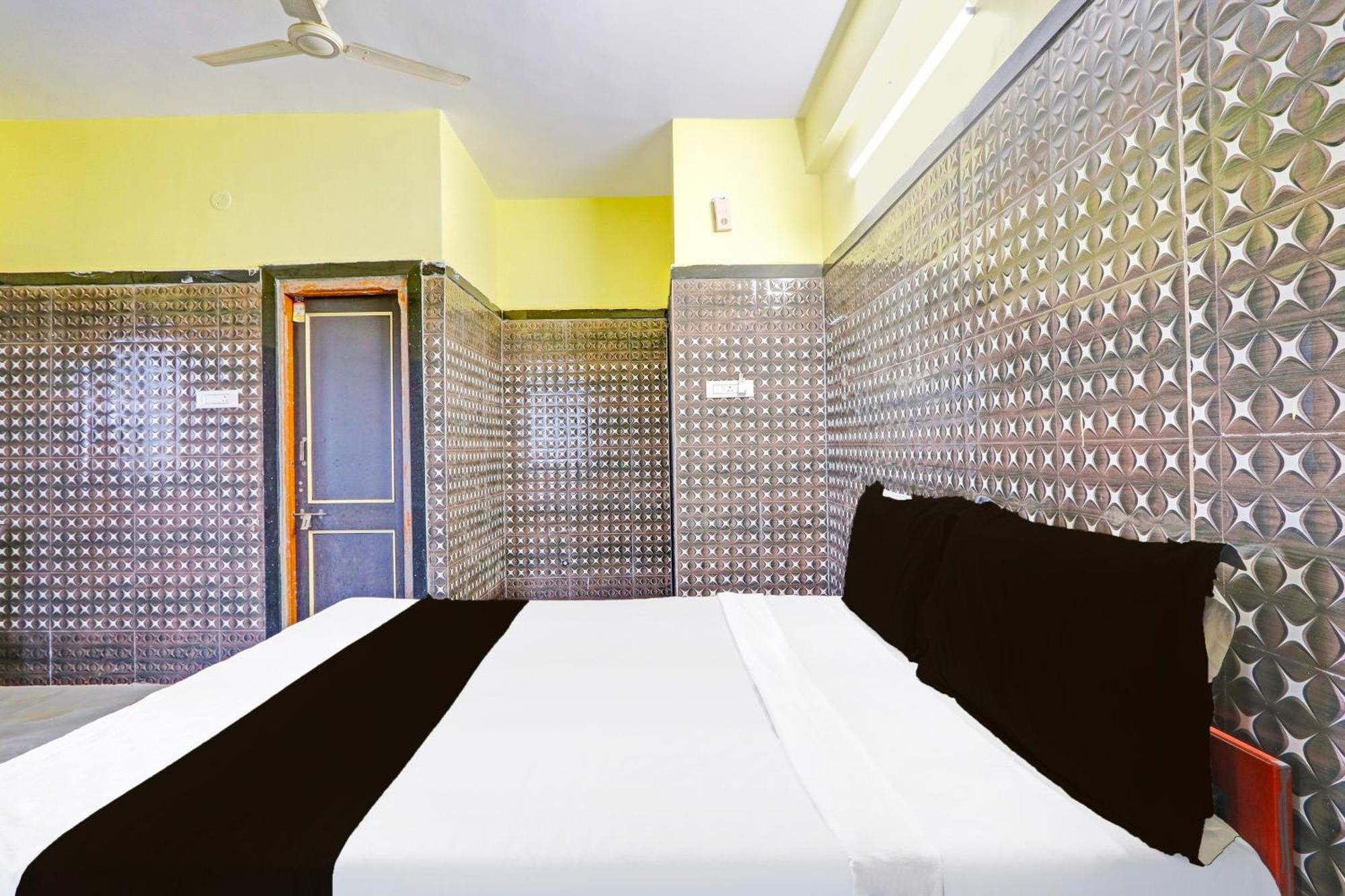 Hotel O Pankaj Hotel & Lodge Gangapur  Εξωτερικό φωτογραφία